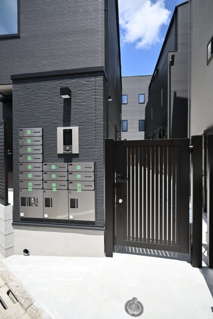 ピオーネ新小岩2階 エントランス