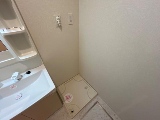 ゴールドクレスト106号室 洗濯機置場（イメージ）