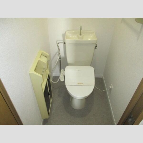 ファーストターフ鎌取　C302号室 トイレ