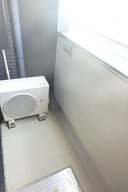 グランド・ガーラ桜木町駅前2階 バルコニー部分