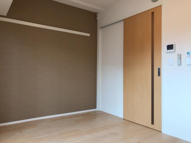 ラフィネ　柏 洋室