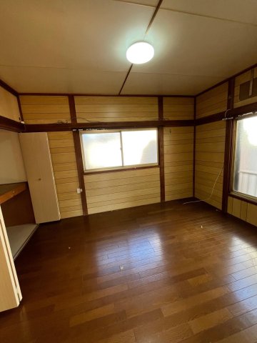 鳩ケ谷戸建 収納充分な2階の部屋