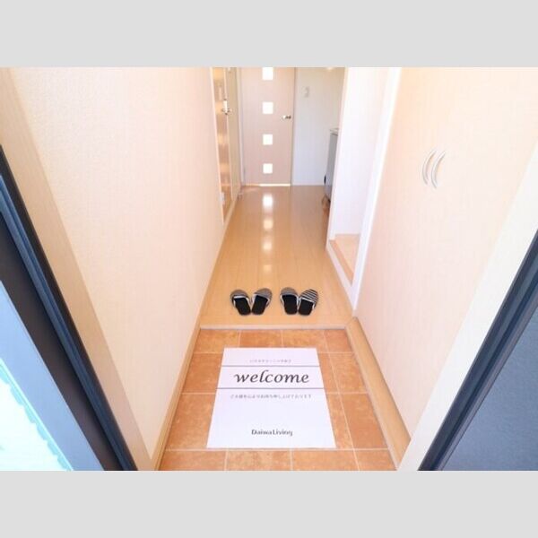 ヴィラ・グランメール208号室 玄関