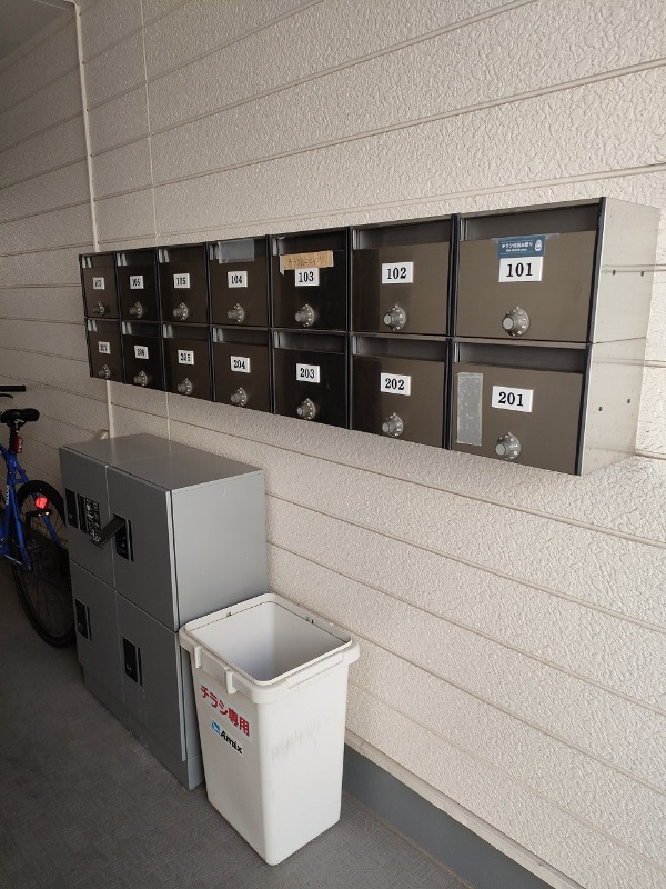 ベルク白山2階 ゴミストッカ