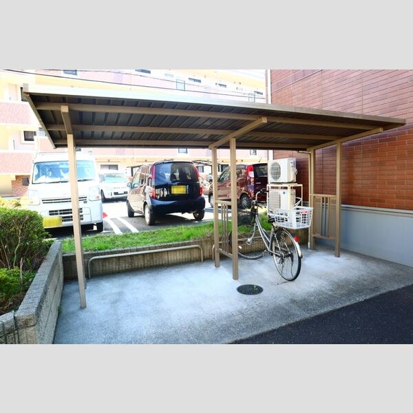 リビングタウン西大宮　Ⅱ 駐輪場