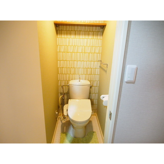 サザングラス 温水洗浄便座・上部棚あり