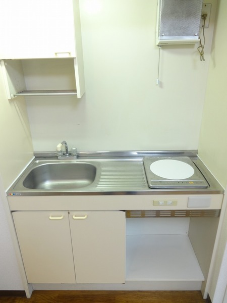 メインステージ大森町駅前305号室 キッチン