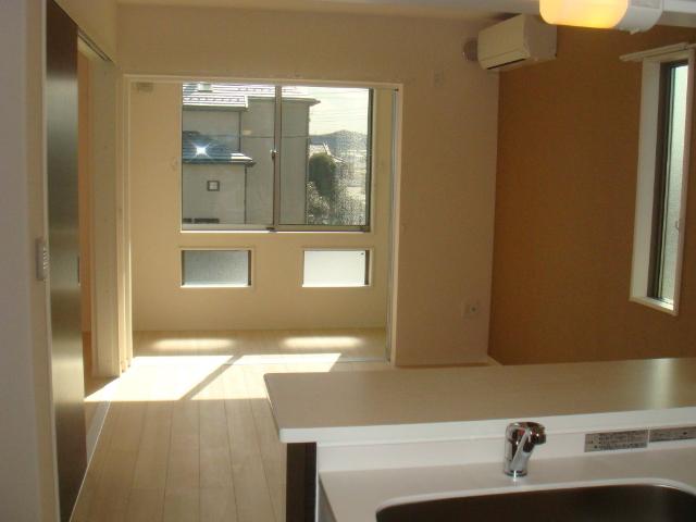 ラリアンス　弐番館 リビング