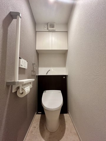 エルファーロ駒沢公園Ⅰ0103号室 トイレ