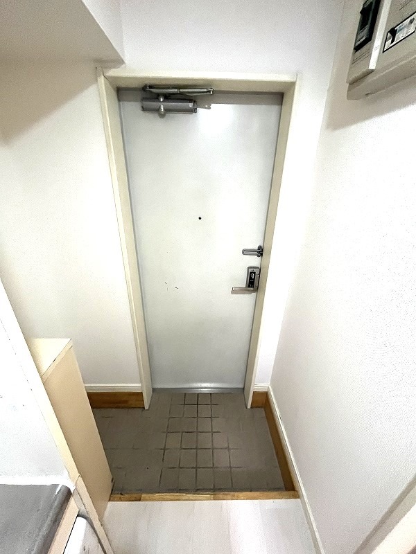 ダイニチ館　Ｆ－２７(F-027)1階 玄関