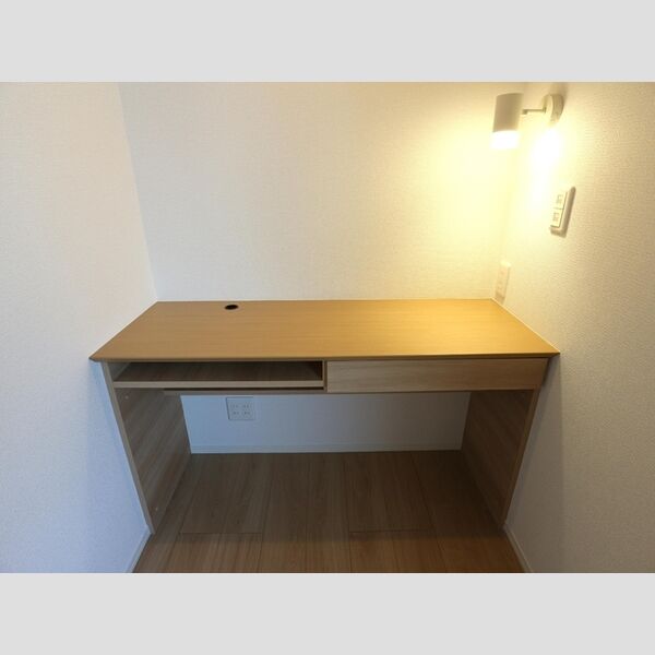 CanalonⅡ(カナロン)201号室 ワークデスク