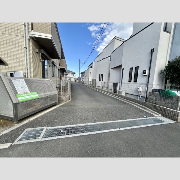 グランドソレイユ　Ⅱ102号室 敷地内