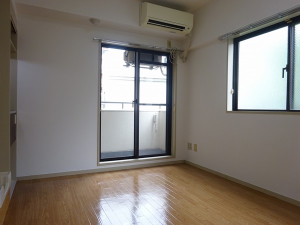 ダイホープラザ千歳烏山Ａ棟 リビング