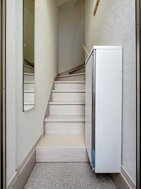 グラン徳丸2階 玄関