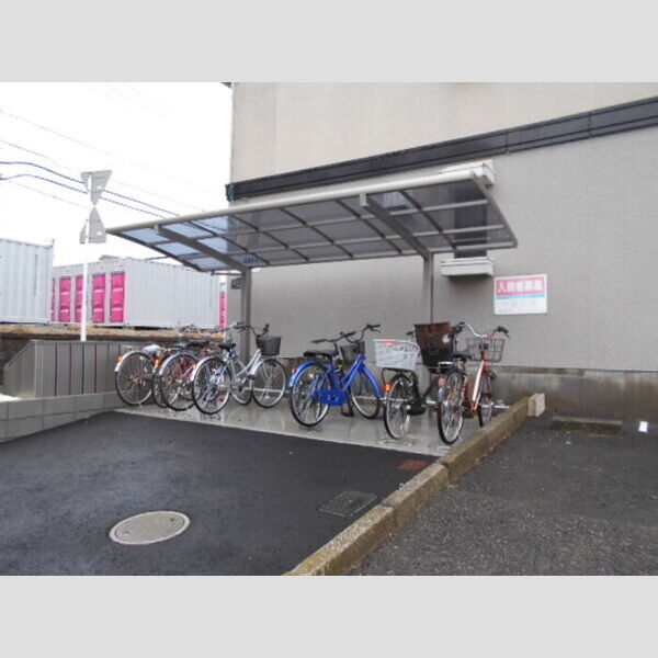 メゾン高橋AB 駐輪場