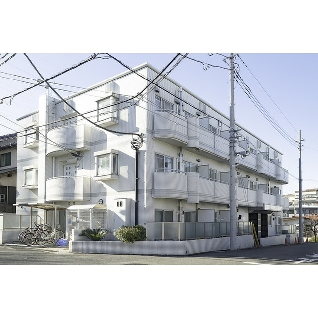 ラ・レイネ鷺沼104号室 外観