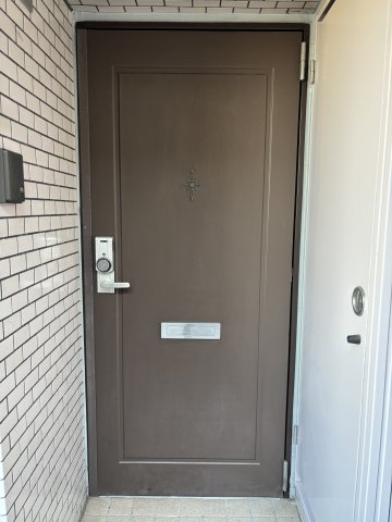 グランマルセ308号室 玄関