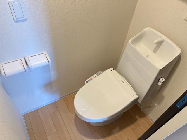 サウザンドリーフ202号室 トイレ