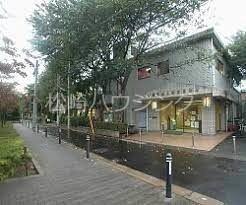アプリコットハウス中野 中野区立上高田図書館