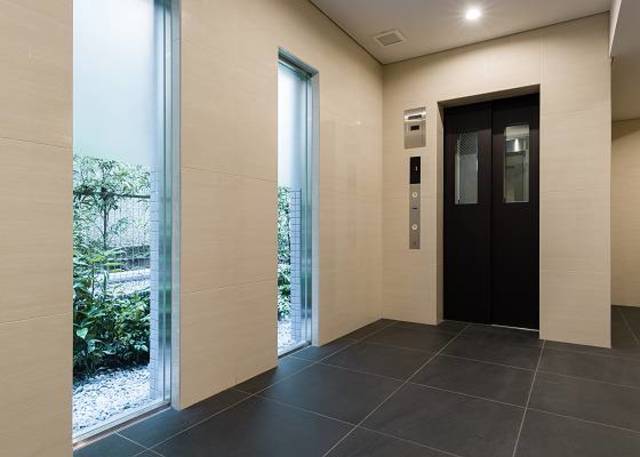 ガーラ・プレシャス赤坂見附5階 ロビー