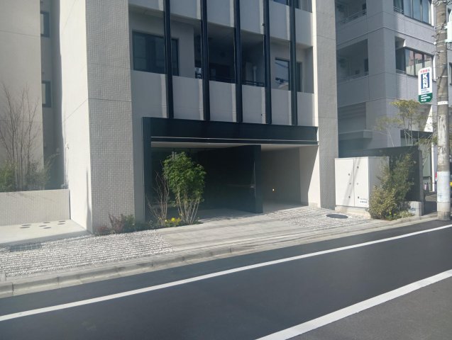 リビオメゾン西麻布502号室 エントランス