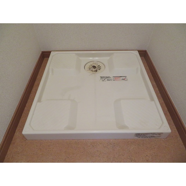 ハイツ中川0101号室 室内洗濯機置き場