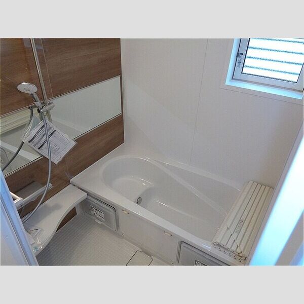 グラン シャルール101号室 浴室