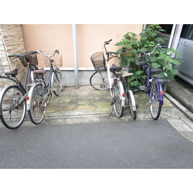 フラットAI 駐輪場