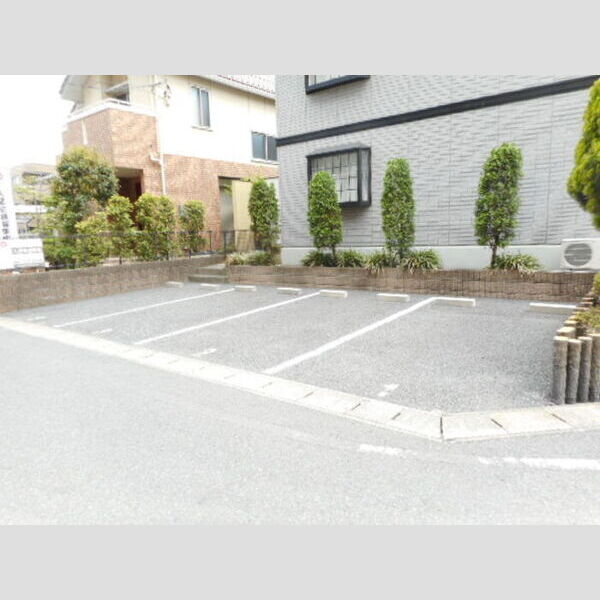 ヴァンクレスト 駐車場(要空き確認)