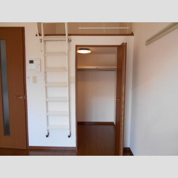 エミネンス上本郷 ウォークインクローゼット