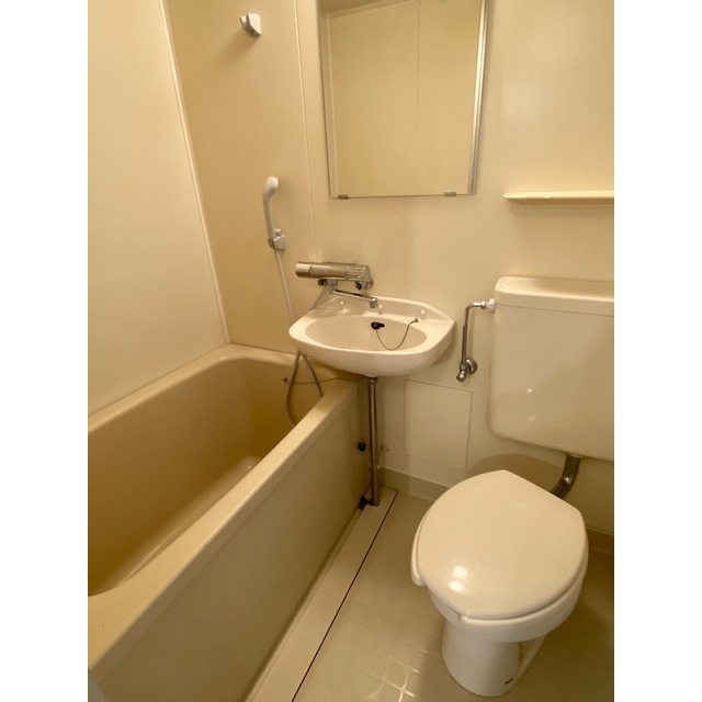 カサブランカハイツ103号室 ユニットバス