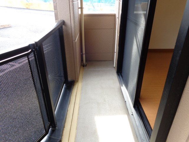 大鈴樹（オオベルジュ）102号室 ベランダ