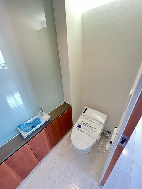 レジディア北新宿3階 トイレ