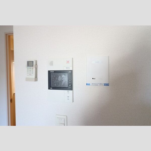 ロイヤルグレース道201号室 SECOMのセキュリティシステム