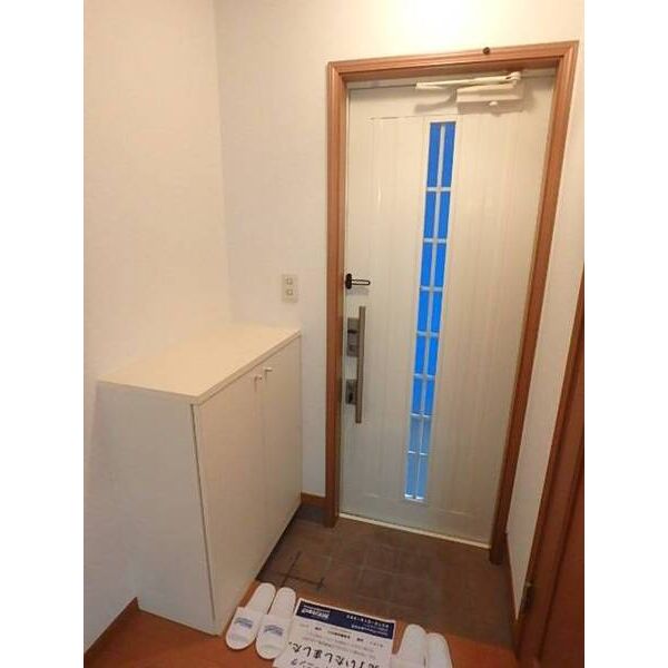 グレース明原 玄関