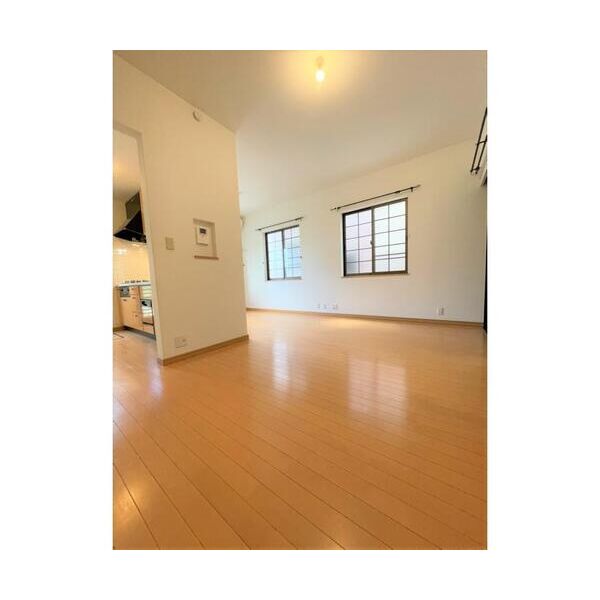 さいたま市桜区田島3丁目貸家 リビング