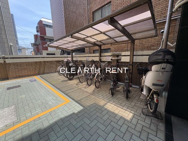 菱和パレス駒沢大学駅前4階 駐輪場