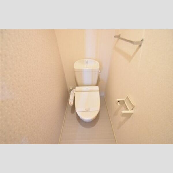 ザ・パーシモン　B201号室 トイレ