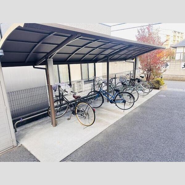 コーポラス・S 駐輪場