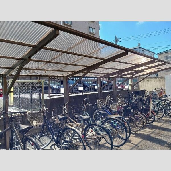 メンション・ロータス 駐輪場