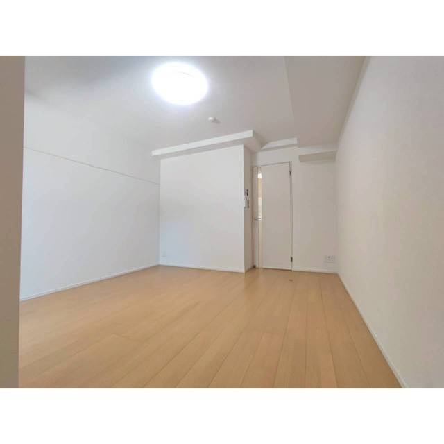 プレール・ドゥーク赤塚102号室 洋室約8.0帖