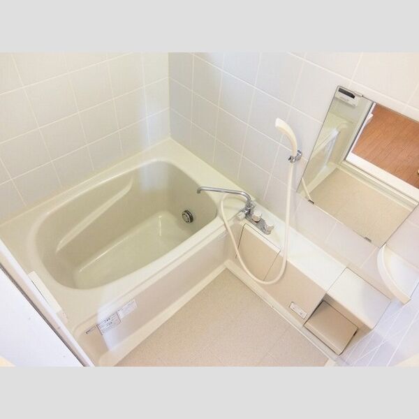 シャルマンSATOH101号室 ♪追焚き付きバスルーム♪