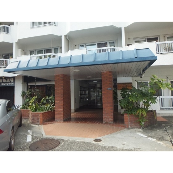 パシフィック麻布マンション 建物入口