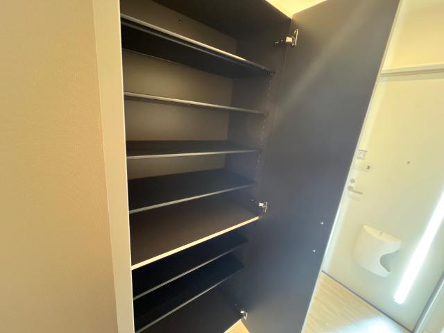 （仮称）柏市篠籠田　新築アパート202号室 下駄箱（イメージ）