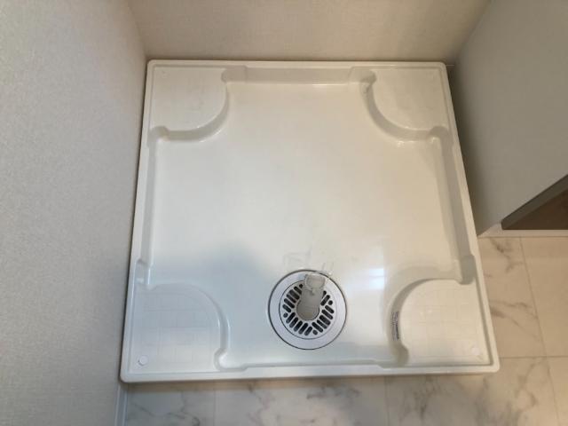 フレグランスリアン201号室 室内洗濯機置場