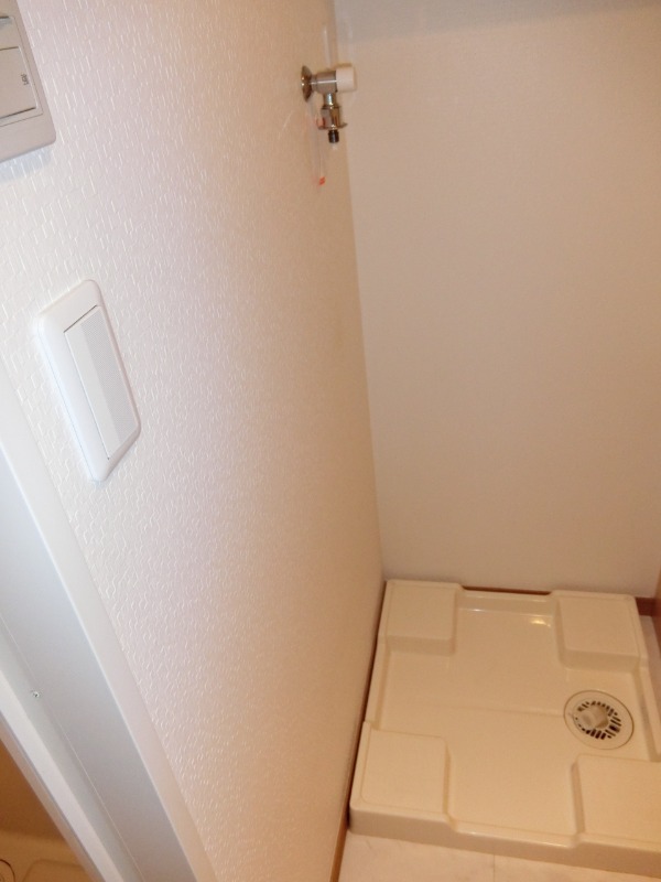 レーベングランツ 便利な上部収納付き♪