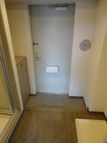 カテリーナ荻窪406号室 玄関