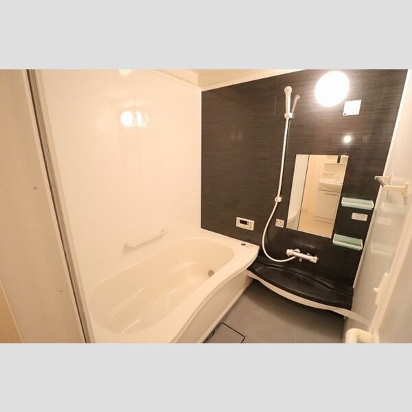 メゾンベール102号室 追い焚き機能付き一坪風呂