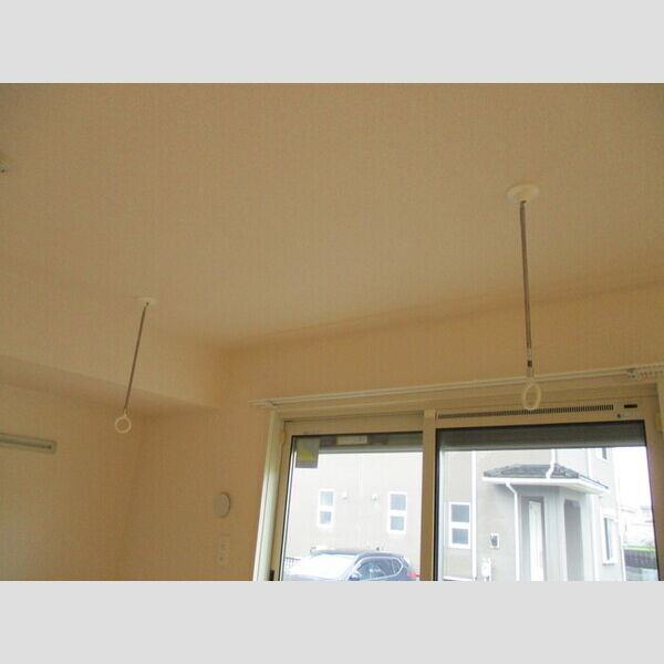 クレシア103号室 室内物干し