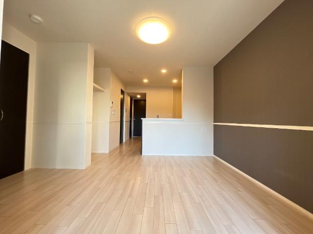 Ｇｌａｎｚ　-グランツ-105号室 リビング